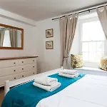 Pollys Holiday home *