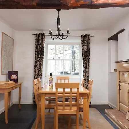 Semesterbostad Pollys Elterwater